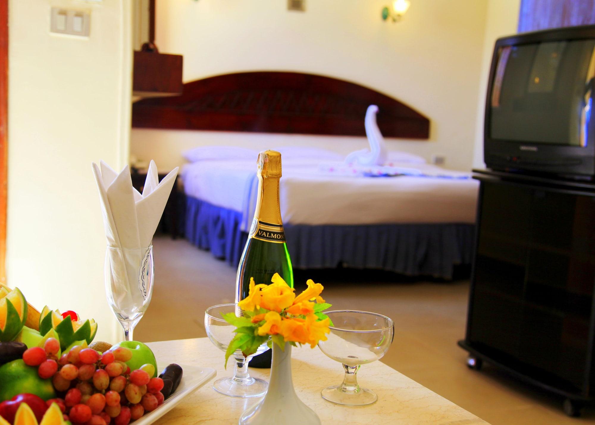Magawish Swiss Inn Resort Хургада Экстерьер фото