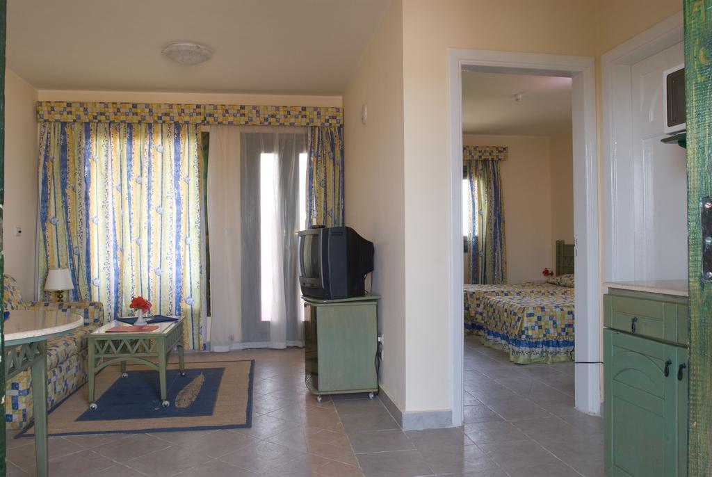 Magawish Swiss Inn Resort Хургада Номер фото