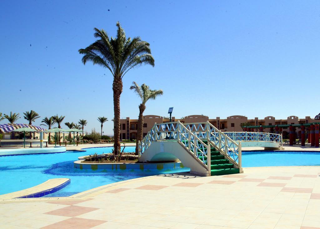 Magawish Swiss Inn Resort Хургада Экстерьер фото